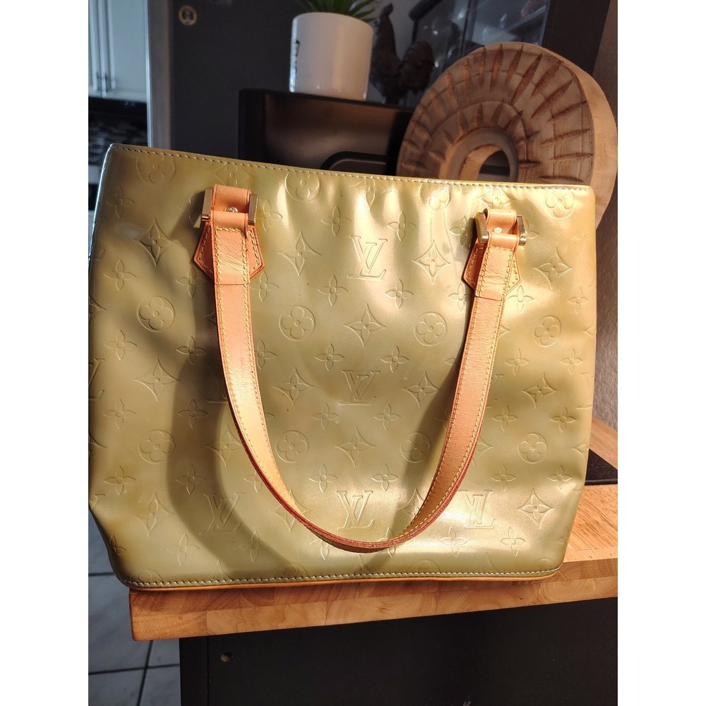 Louis Vuitton Monogram Vernis Alma PM Tote Bag